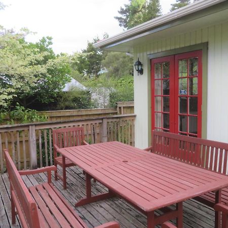 Twin Totara Cottage Аппер Хатт Екстер'єр фото