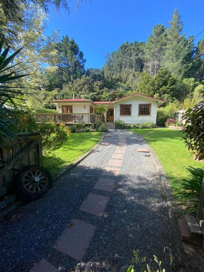 Twin Totara Cottage Аппер Хатт Екстер'єр фото