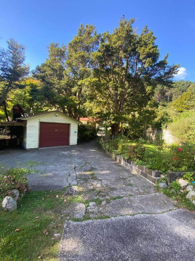 Twin Totara Cottage Аппер Хатт Екстер'єр фото